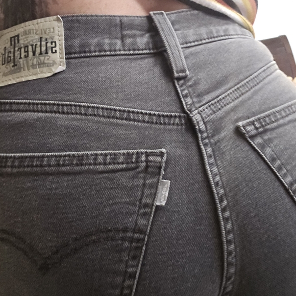 Vintage LEVIS SILVERTAB mom Jeans Sz. 28 GUC! - Picture 7 of 9